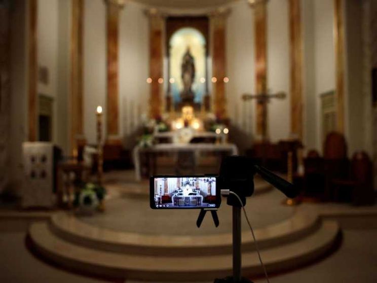 Meini: torneranno le Messe aperte ma ci saranno da fare sacrifici