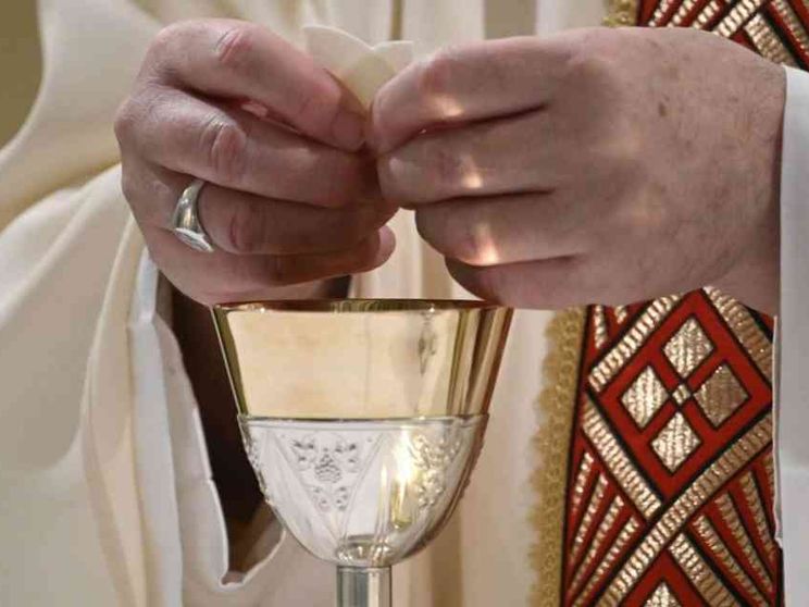 Ecco le Messe di domenica 26 aprile in diretta tv e social