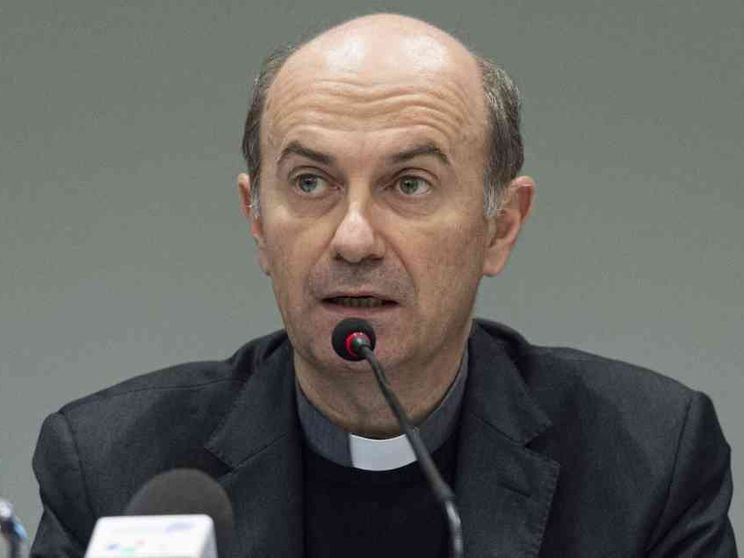 Monsignor Russo: preservare la salute delle persone è un interesse primario