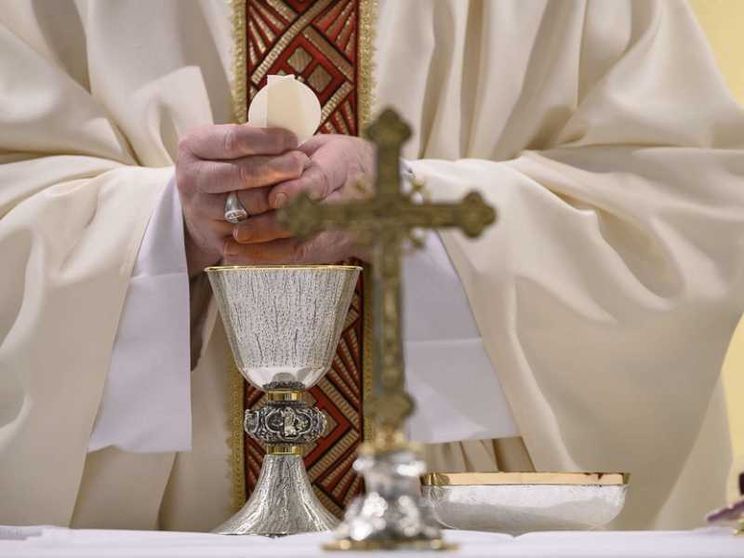 Le Messe del Papa e dei vescovi in diretta tv e social domenica 3 maggio