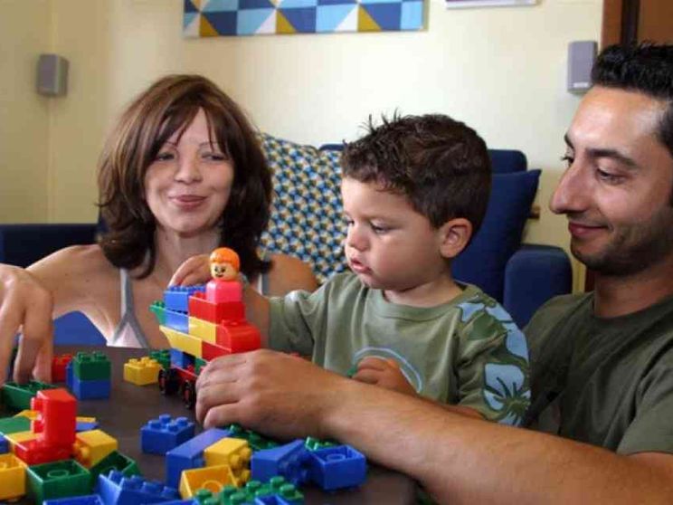 Famiglie, oggi un «grazie» dai balconi