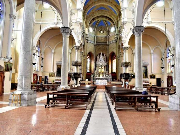 Tornano i funerali. Con cautela (e senza termoscanner)