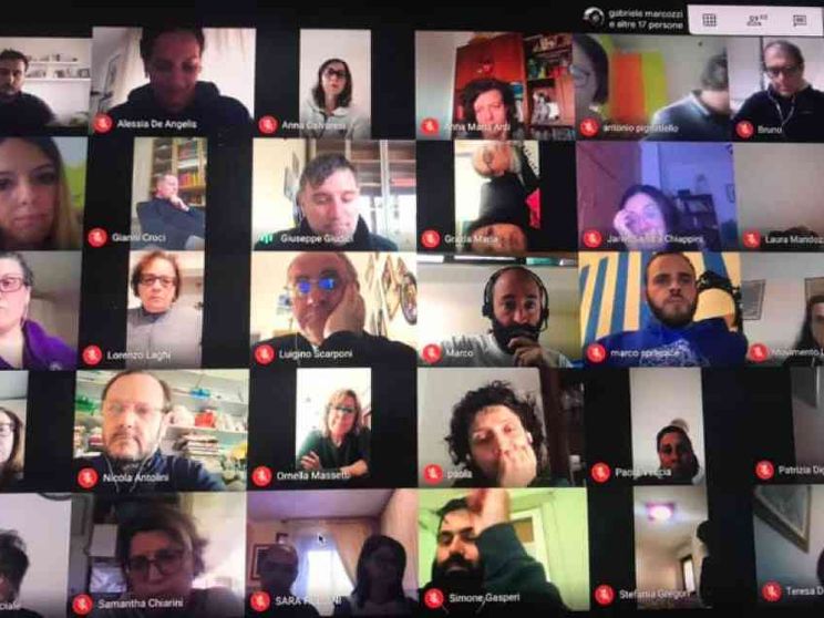 Vescovi, diocesi, parrocchie: storie di pastorale digitale