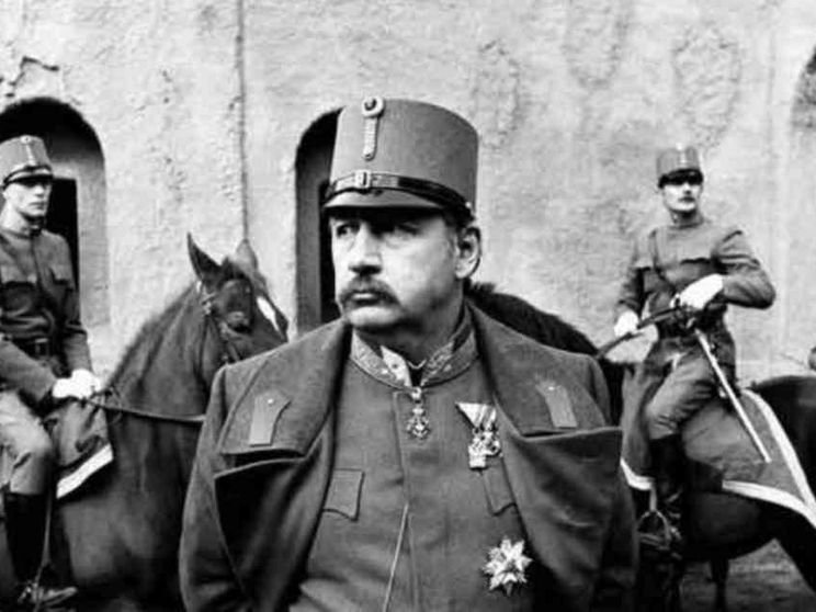 E Buzzati bussò alla porta dell'Aldilà: 80 anni fa Il Deserto dei Tartari