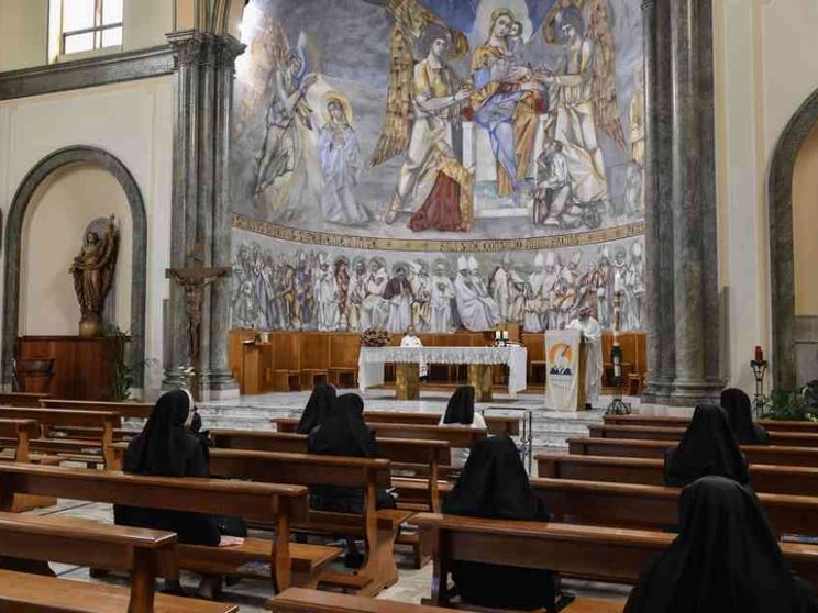 Messe con i fedeli, c'è il protocollo