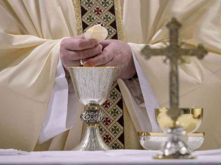 Le Messe del Papa e dei vescovi in diretta tv e social domenica 10 maggio