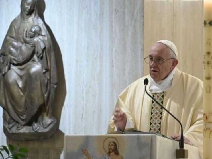 Il Papa prega per studenti e insegnanti