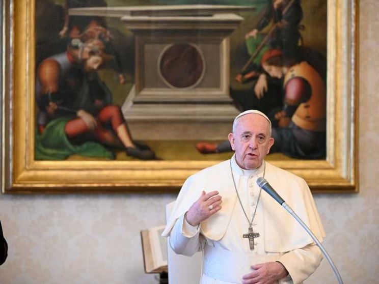 Il Papa: con noi Dio ha la pazienza e la tenerezza di un papà e di una mamma