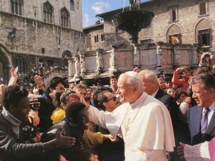 Bassetti celebrerà la prima Messa con il popolo in onore di Giovanni Paolo II