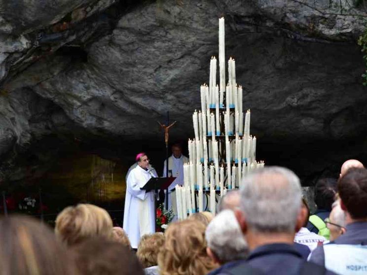 Riapre (parzialmente) il Santuario di Lourdes