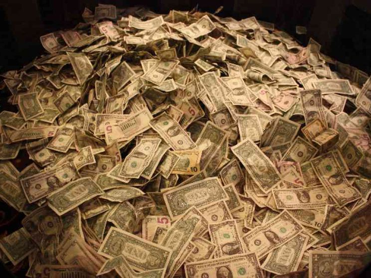 Il debito globale sta esplodendo