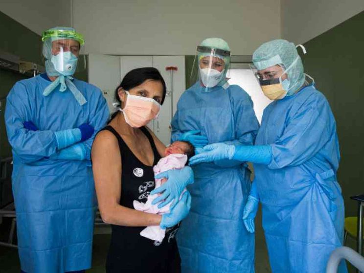 Arisa, un inedito per le mamme dell'emergenza Covid-19