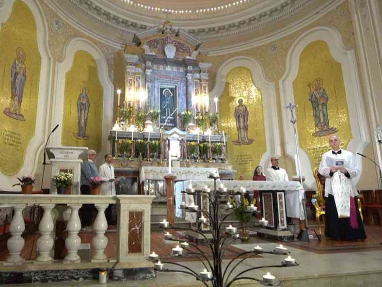 Il Rosario alla Madonna della Vena. Raspanti: ti affidiamo il nostro Paese