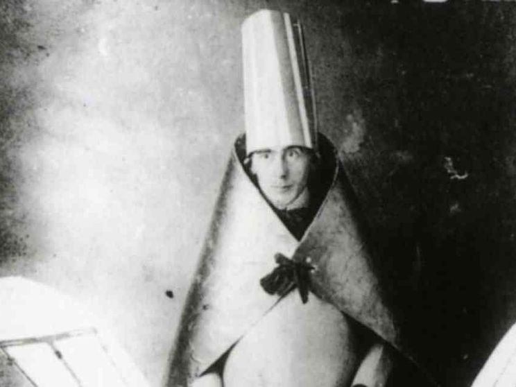 Hugo Ball, un filo teso tra Dada e santità