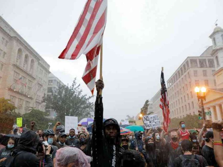 La lunga marcia contro il razzismo, Washington travolta dagli indignati