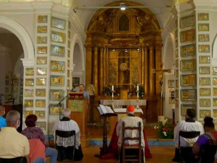 Rosario per l'Italia. Bassetti: l'umiltà è la grandezza di Maria