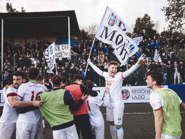 Montespaccato vola, da squadra "ostaggio" a club della legalità