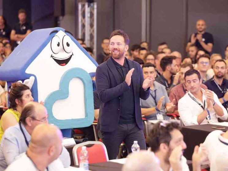 "Guadagnare con le case"