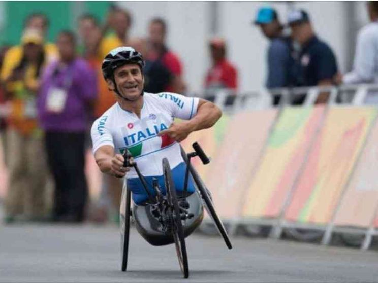 Alex Zanardi rappresenta una speranza collettiva