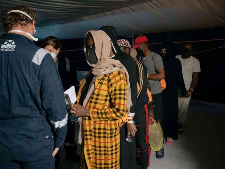 28 positivi al Covid su nave quarantena. Sea Watch: è nostro dovere salvarli
