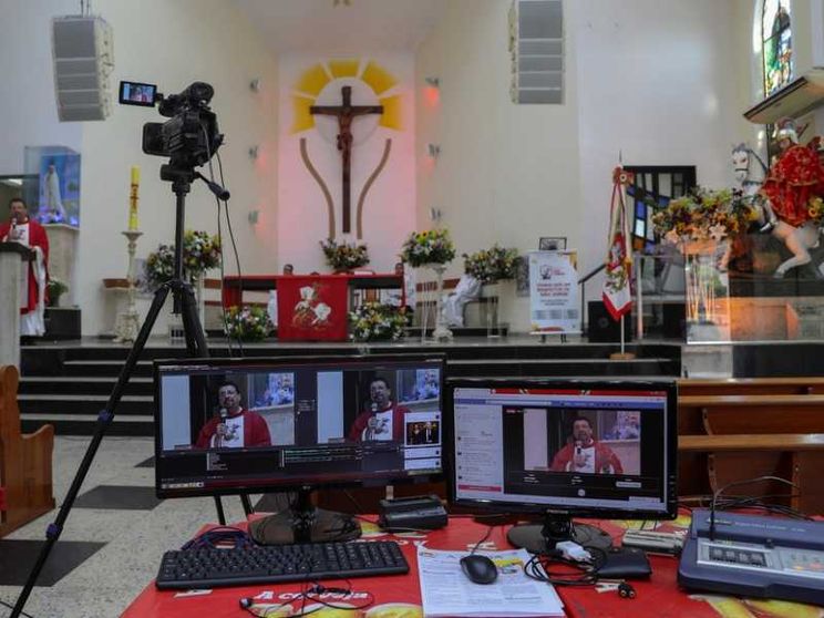 Dopo il Covid, per la Chiesa una svolta nell'uso dei social