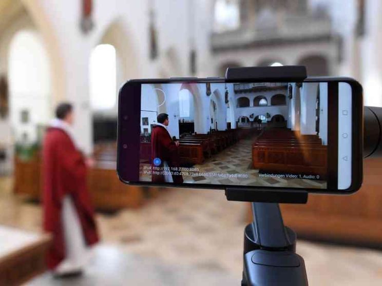 «Pastorale e media, ora si deve riflettere su come e perché usarli»