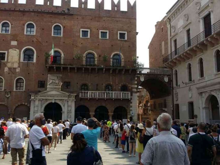 #restiamoliberi: mobilitazione in tutta Italia