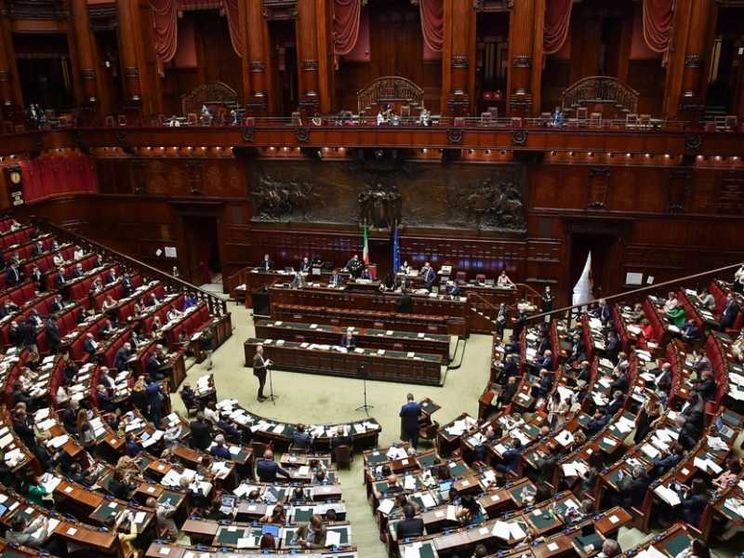 Omofobia, intesa sul «salva-idee». L'opinione diventa reato se istiga all'odio