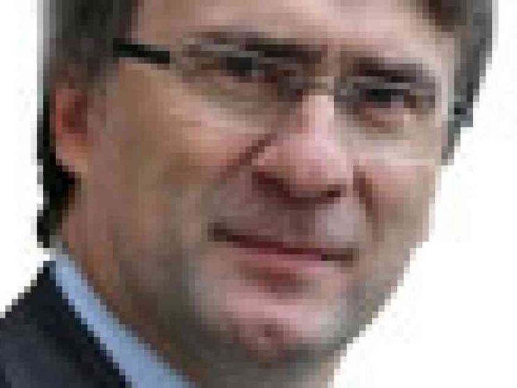 Dc e nuovi potenti: nessuna parentela