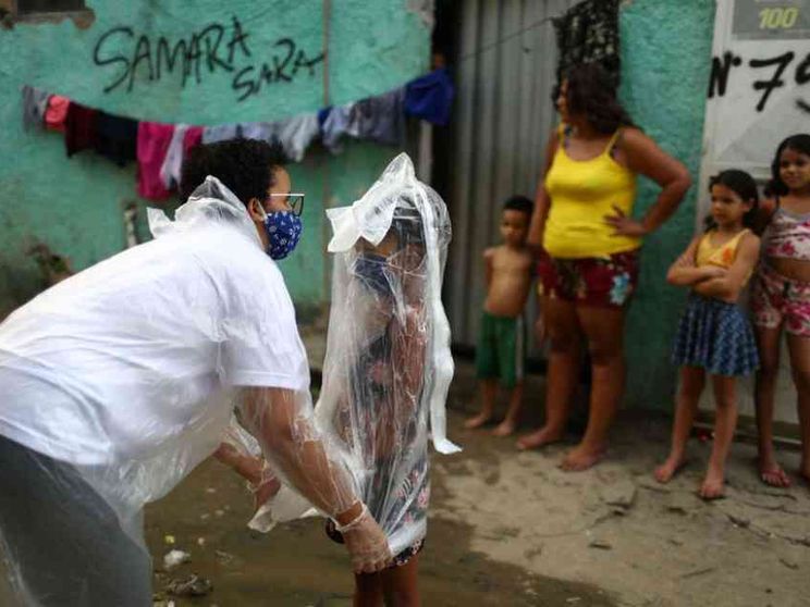 Lettera di 152 vescovi: il governo brasiliano «incapace» di gestire la crisi