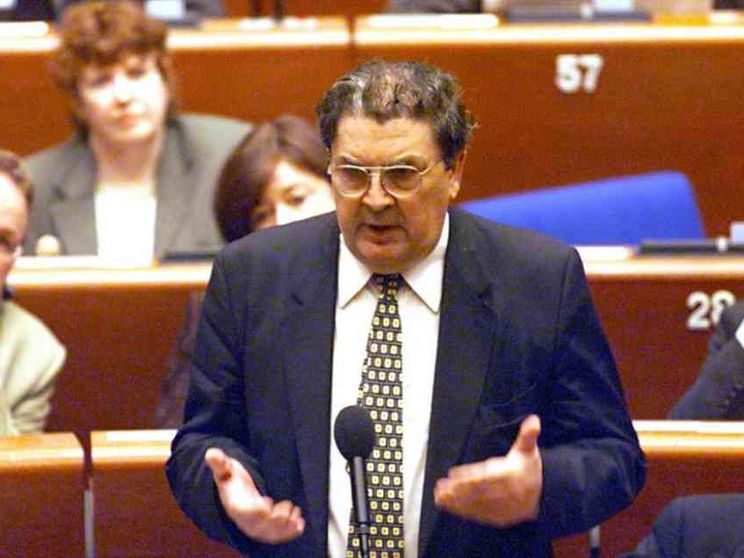 Addio a John Hume, il Nobel architetto della pace nordirlandese