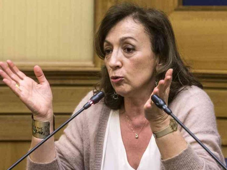 La sottosegretaria Zampa: «I migranti untori? Ecco i numeri reali»