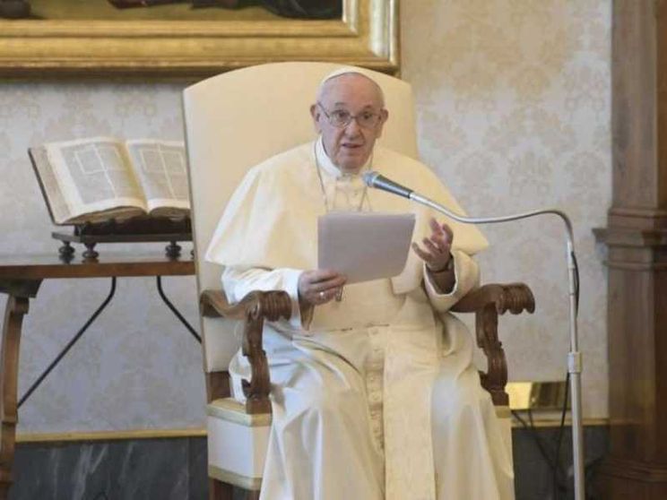 Il Papa: né individualisti né indifferenti ma fratelli per guarire il mondo
