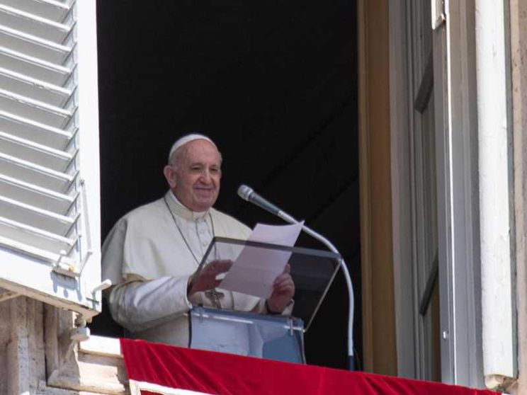 Il Papa prega per Libano e Bielorussia