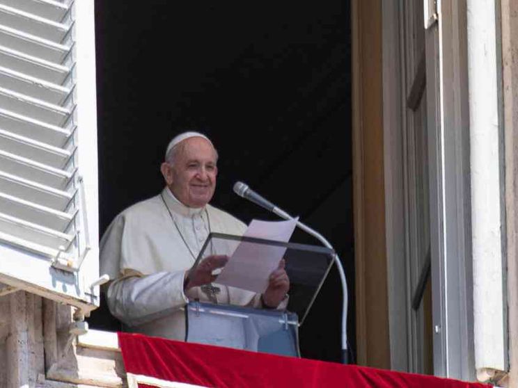 Il Papa prega per Libano e Bielorussia