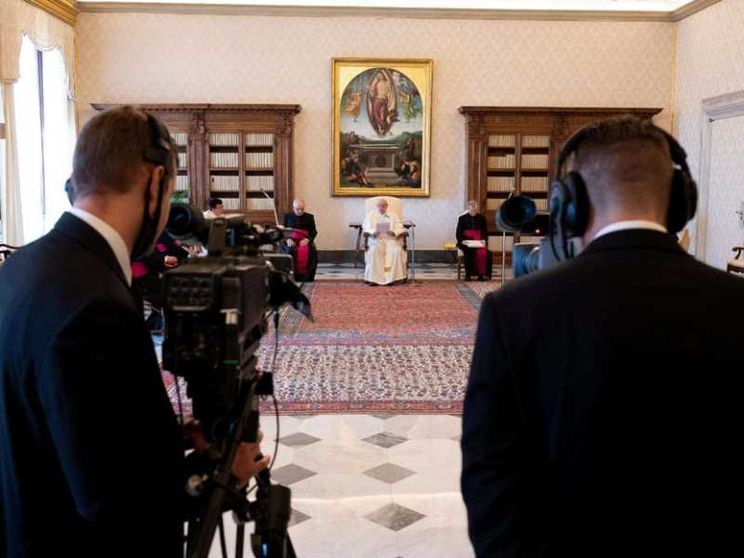 Il Papa: vaccino anti-Covid per tutti, specie per i poveri