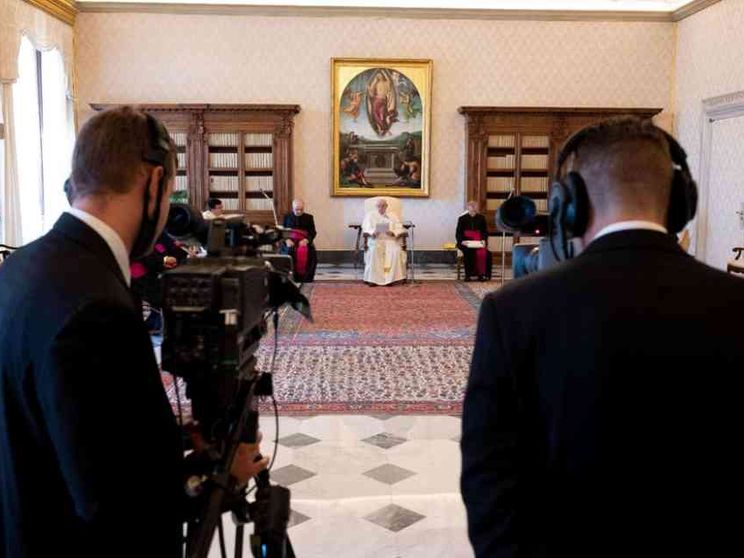 Il Papa: vaccino anti-Covid per tutti, specie per i poveri