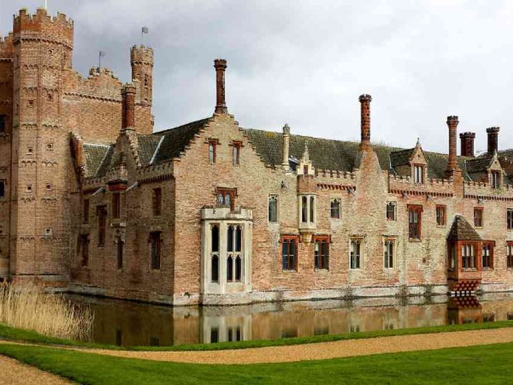 Ritrovati antichi testi cattolici nel sottotetto di un castello inglese