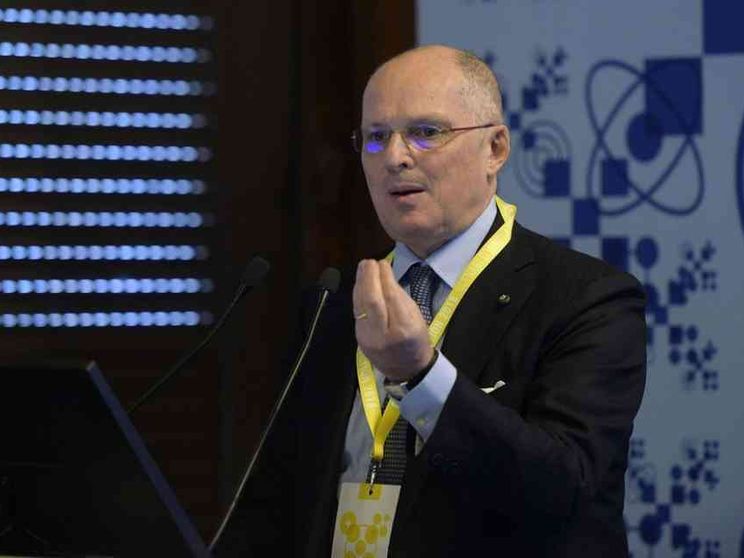 Ricciardi: io, frainteso. Così è il caos