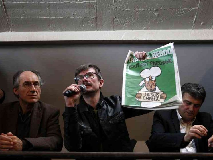 Al via processo per la strage, Charlie Hebdo ripubblica le vignette su Maometto