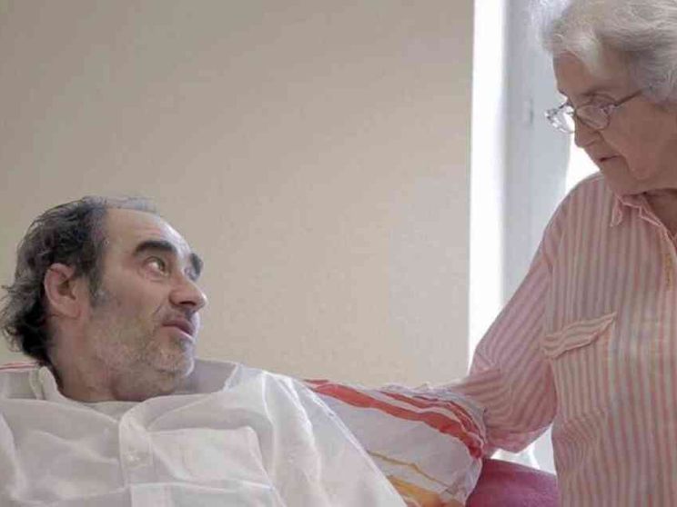 Suicidio assistito "a richiesta", la Corte di Massa forza i limiti