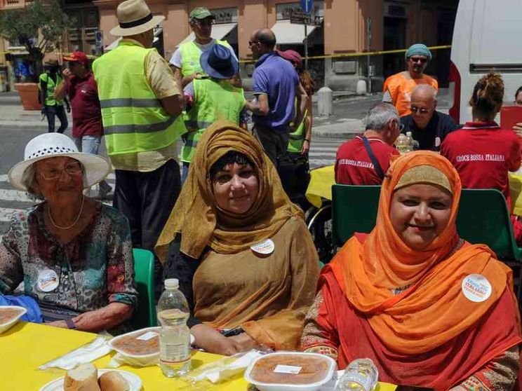 Crescono i residenti stranieri di fede cristiana: sono il 54%