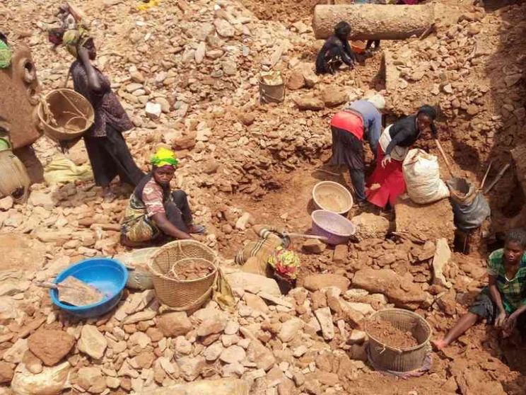 «Fermate lo sfruttamento dell’Africa». In campo le congregazioni religiose