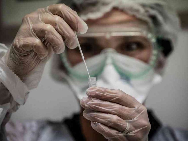 Gli asintomatici? Contagiano così (ed ecco perché servono le mascherine)