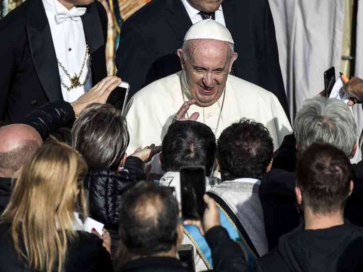 Il Papa: «Non ritornare alla normalità», era «ammalata prima della pandemia»