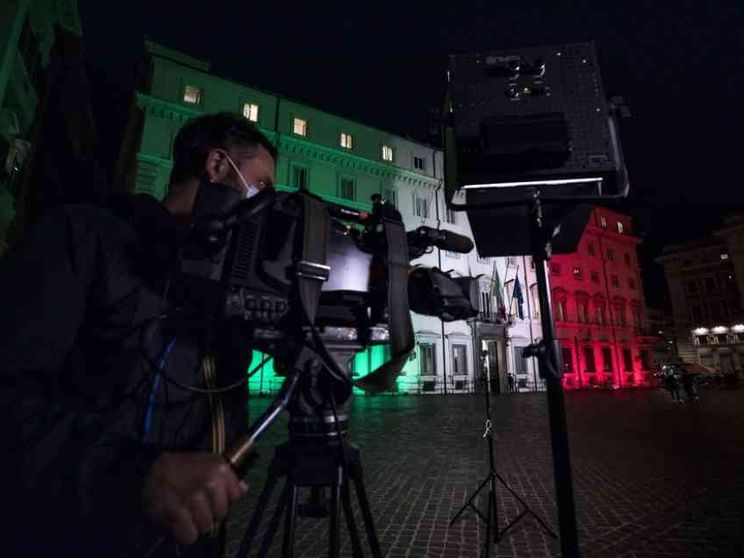 Il governo cancella le norme Salvini. Torna la «protezione umanitaria»