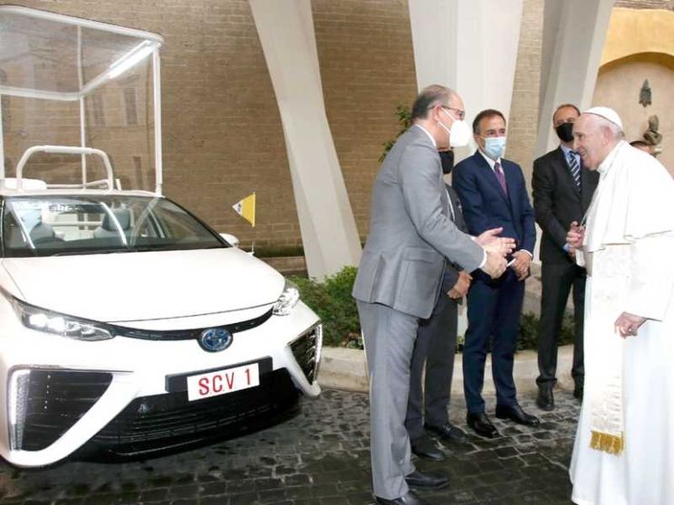 Una “Papamobile” a idrogeno per Francesco