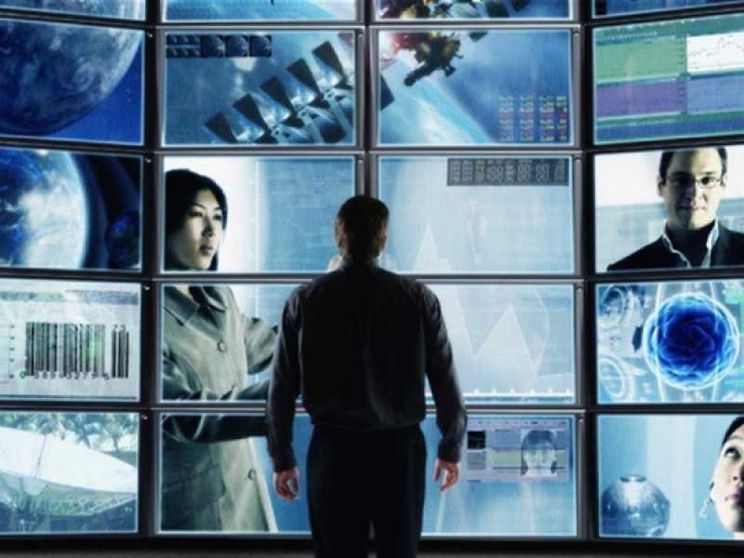 Competenze digitali essenziali per sette assunti su dieci