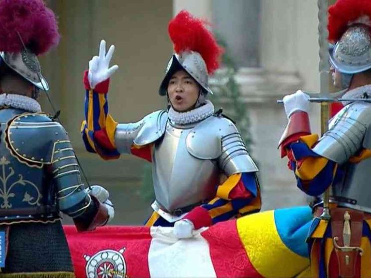 Guardie Svizzere: ha giurato la prima recluta di origine filippina