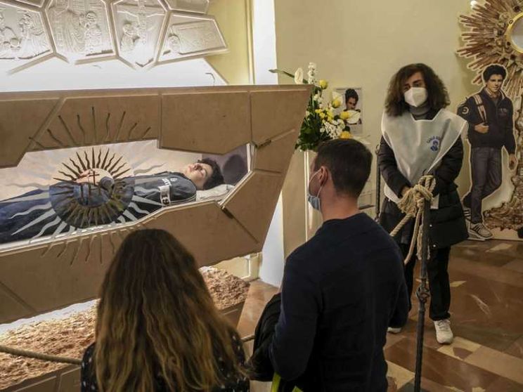 Carlo Acutis, il corpo esposto fino a lunedì 19